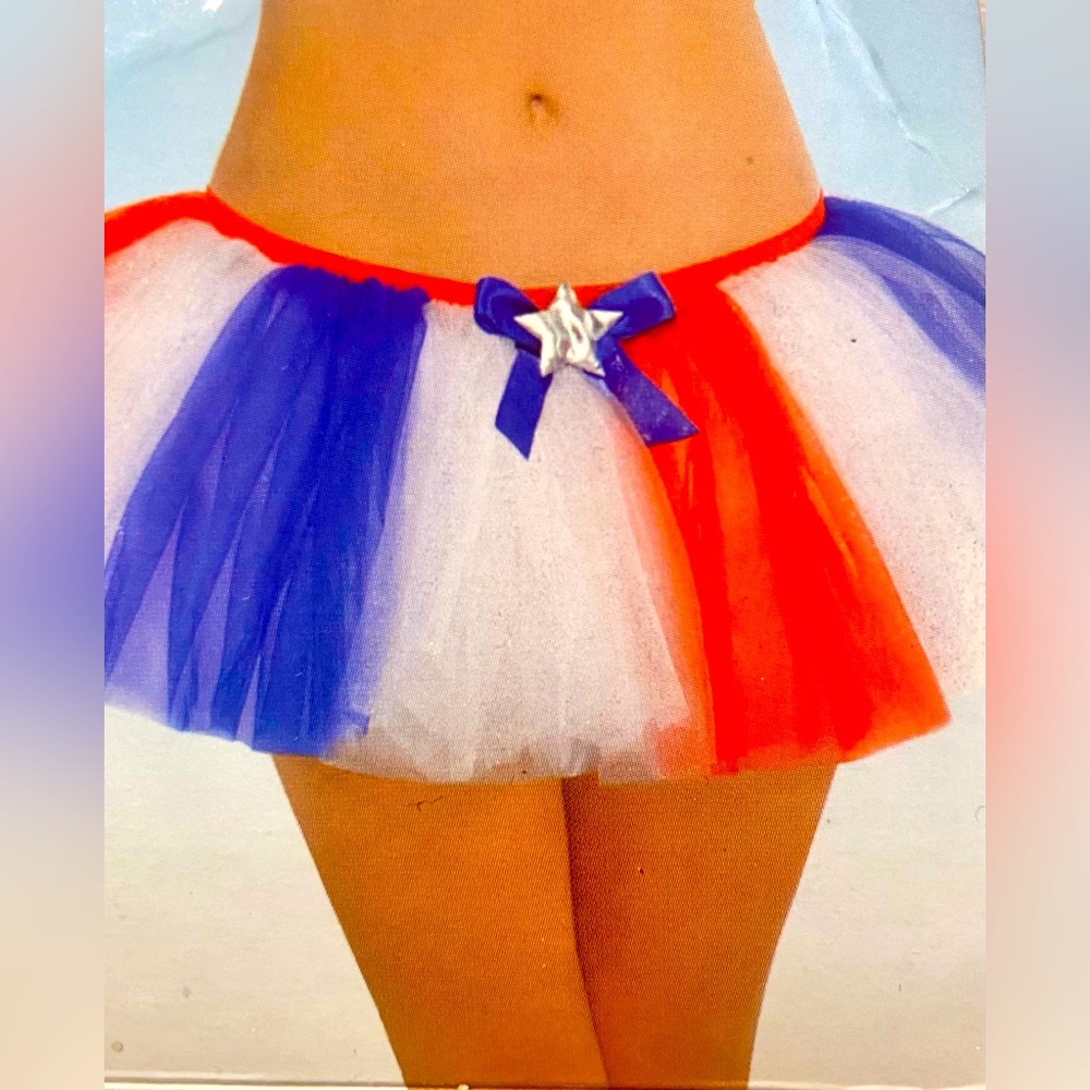RED|WHITE|BLUE ***TuTu & Wig. Wig Brand New & TuTu worn once. WOMENS